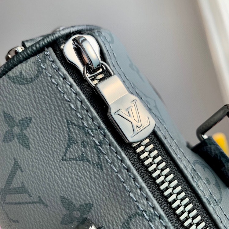 Shop Louis Vuitton 2024 SS M46437 LV x YK Keepall 25 (M46437) by  ElmShoesStyle