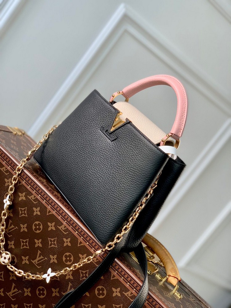 Louis Vuitton Handbags (M22375)