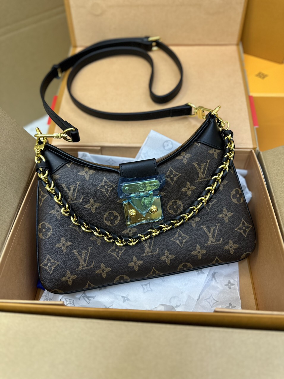 Louis Vuitton Shoulder Bags (M46659)