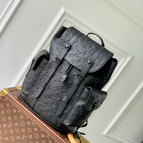 Balo LV Christopher Taurillon Màu Đen M20899 Siêu Vip 39 cm