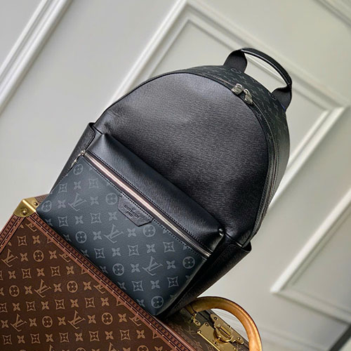 Balo LV Christopher Taurillon Màu Đen M31033 Siêu Vip 38 cm