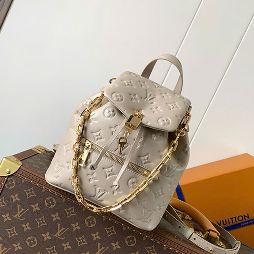 Balo LV Coussin Backpack Small M13358 Màu Kem Siêu Cấp 26 cm