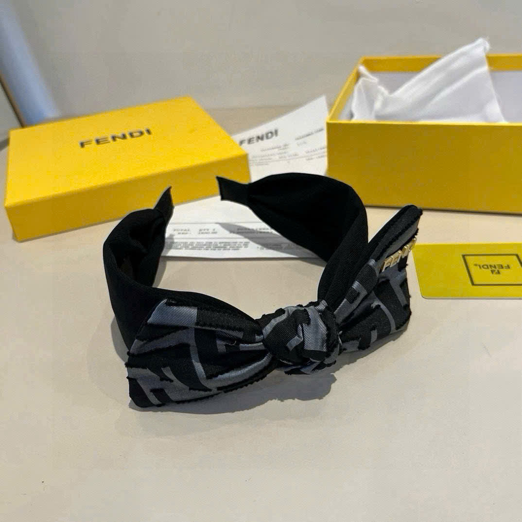 Băng Đô Fendi Màu Đen Mẫu Mới