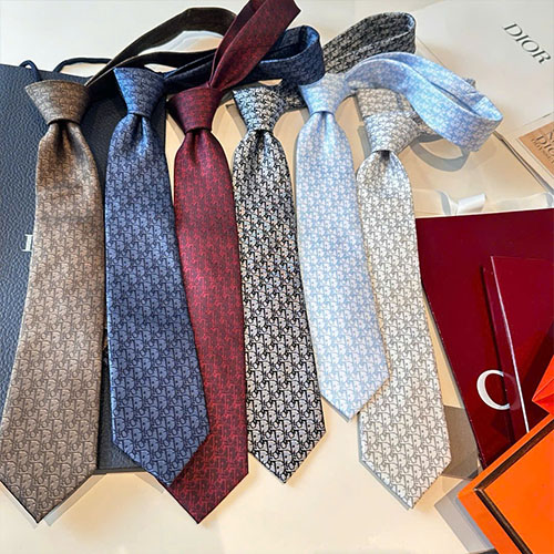 Bảng Màu Cà Vạt Dior Damier 01.2025