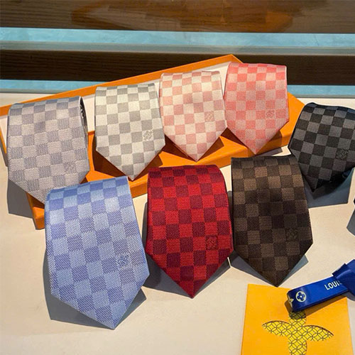 Bảng Màu Cà Vạt LV Damier 01.2025