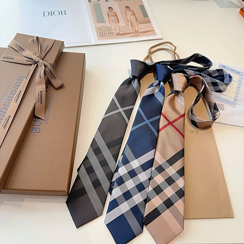 Bảng Màu Cà Vạt LV Damier 06.2025