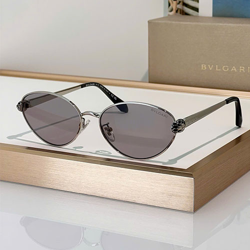 Bảng Màu Kính Mát BVLGARI BV40081I Siêu Cấp Size 140mm