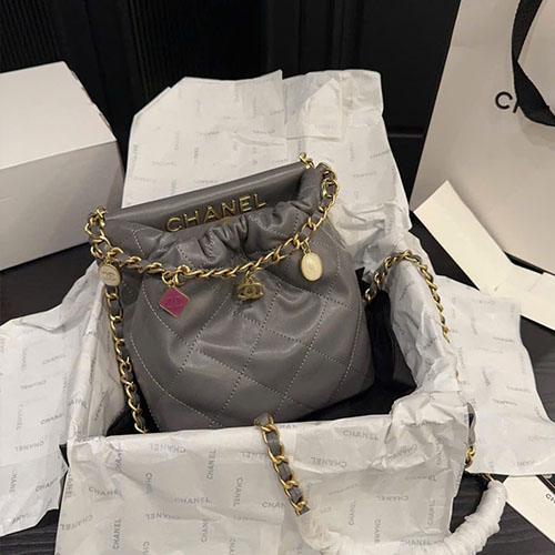 Bảng Màu Túi Xách Chanel 23P Gem Pendant Mini Fortune Bag Fullbox Size 18 cm