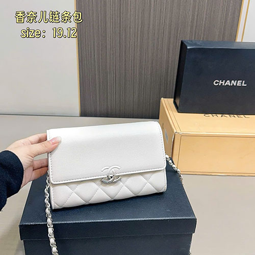 Bảng Màu Túi Xách Chanel WOC Màu Đỏ Full box Size 19cm