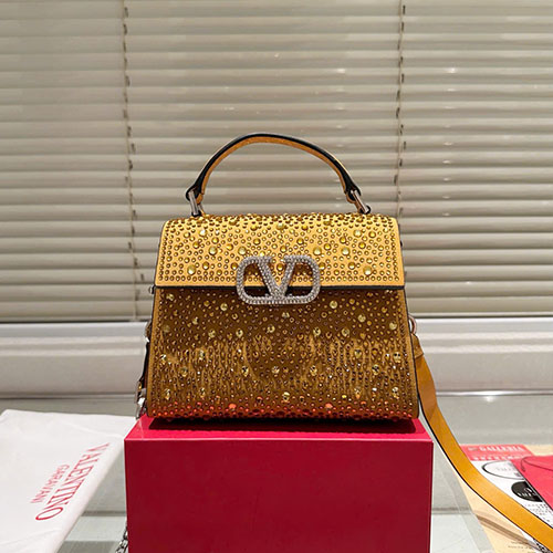 Bảng Màu Túi Xách Valentino Loco Chain Bag Full Box 21 cm