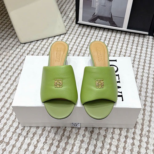 Dép Loewe 26SS mũi tròn “bánh mì” gót thấp siêu VIP - xanh lá