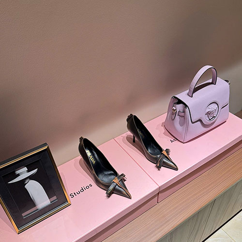 Giày Cao Gót Mũi Nhọn Prada 2025 Gót Mèo Cổ Điển Siêu Cấp Size 35 ~ 39