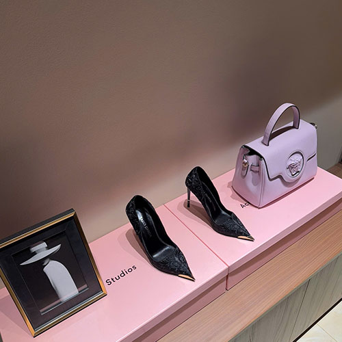 Giày Cao Gót Taro Ishida Đính Ngọc Hắc Mã Não Màu Đen Size 35 ~ 39