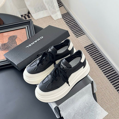 Giày Chanel 24 Sneake Đen Siêu Cấp Size 35 - 40