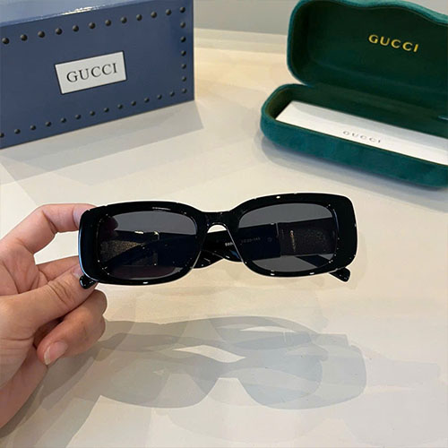 Kính Gucci 2025 Early Spring Màu Đen Siêu Cấp