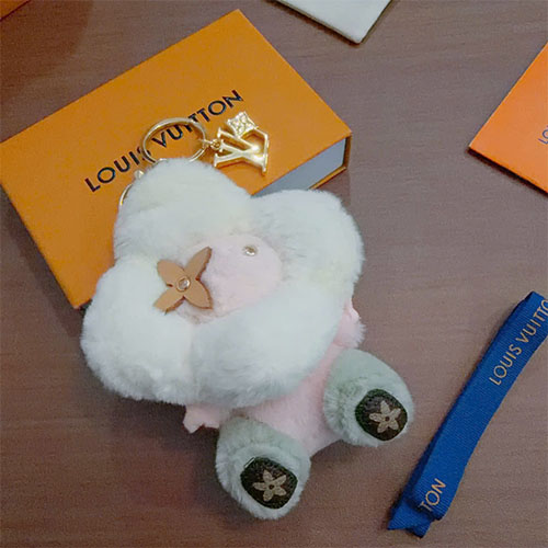 Móc Khóa LV Like Auth Anger Forest