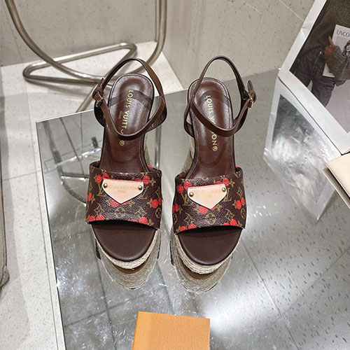 Sandal Đế Xuồng LV Raffia Monogram Wedge – Siêu cấp