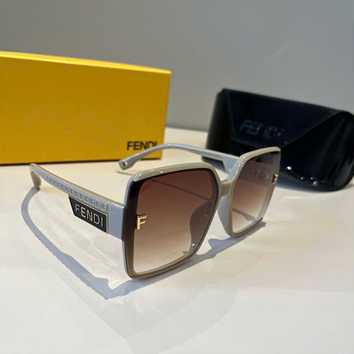 Tổng Hợp 5 Mẫu Kính Fendi 01 Tháng 5.2025