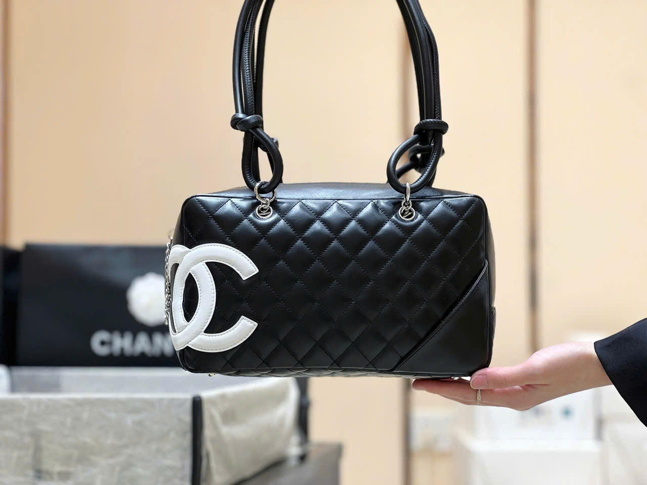 Túi Chanel cổ điển dòng cổ điển Kelly Cambon (dạng gối) Like Auth – bản lớn