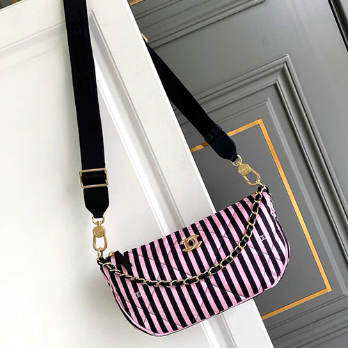 Túi Đeo Chéo Thể Thao Màu Hồng Chanel 24A Siêu Cấp