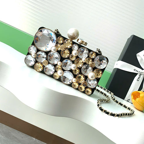 Túi dự tiệc Chanel  Diamond Box – Bộ sưu tập Ready-to-Wear 25A cao cấp