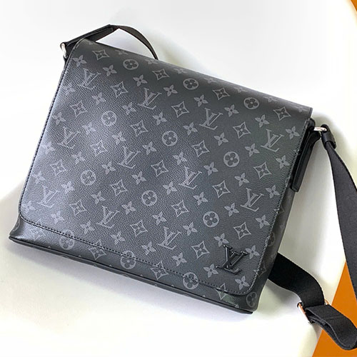 Túi LV District M44001 Màu Đen Siêu Cấp Size 31cm