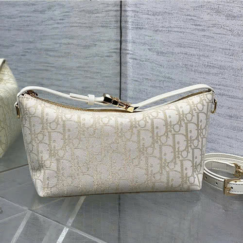 Túi Medium Dior Travel Nomad Pouch Màu Trắng Siêu Vip Size 22cm