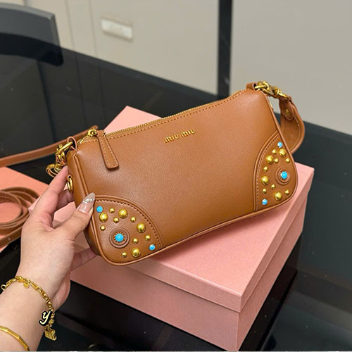 Túi Miu Miu Baguette Màu Nâu Full box Size 24