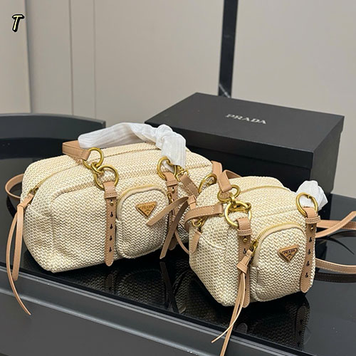 Túi Prada Tote Da Sáp Màu Trắng Full box