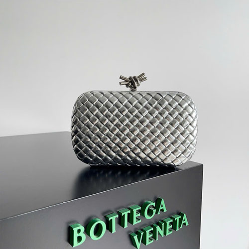 Túi Xách Bottega Veneta 717622 Màu Bạc Siêu Cấp Size 20.5 cm