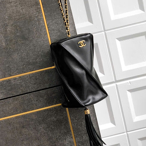 Túi Xách Chanel 25C Dáng Đèn Lồng Màu Đen Siêu Cấp Size 18cm