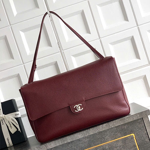 Túi xách Chanel 26S maxi flap bag màu đỏ rượu khóa bạc hàng VIP