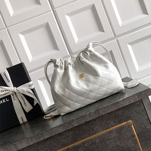 Túi xách Chanel Dây Rút Bucket Da Mềm Trám Logo CC Màu Kem Sữa Siêu VIP