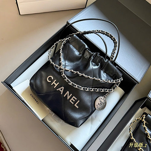 Túi xách Chanel Mini 22 Bag