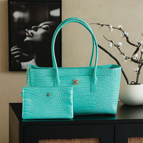 Túi Xách Chanel Siêu Vip Da Bò Dập Vân Cá Sấu Màu Xanh Bạc Hà