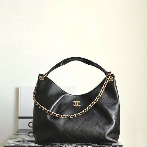 Túi xách chanel siêu vip Maxi Hobo Hippi 26C màu đen