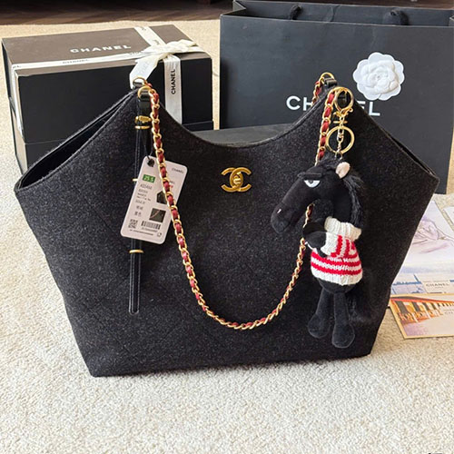 Túi xách Chanel super full box 25S Tote Đại Dây Xích Cloud Bag Chất Liệu Dạ – Màu Đen