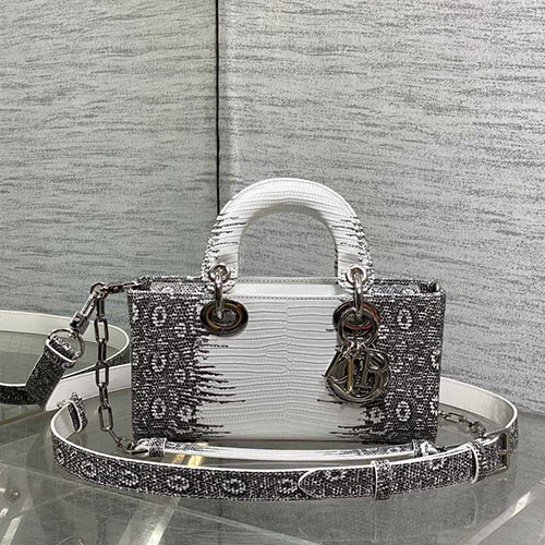 Túi Xách Dior Lady Màu Trắng Siêu Vip Size 22 cm
