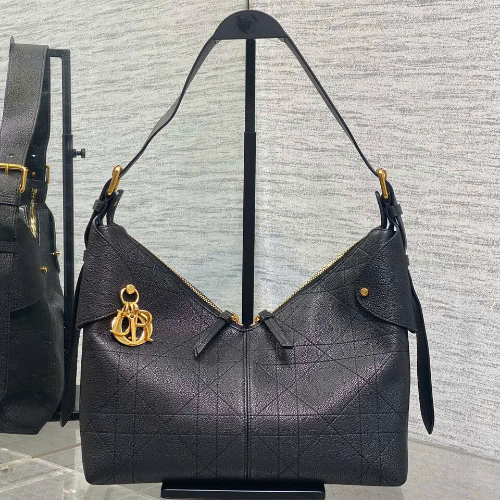 Túi xách Dior Voyage series màu Đen Siêu Vip Size 28