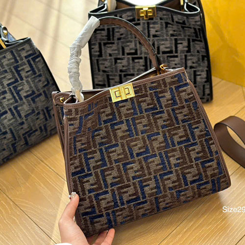 Túi Xách Fendi Peekaboo Màu Nâu Fullbox Size 29 cm