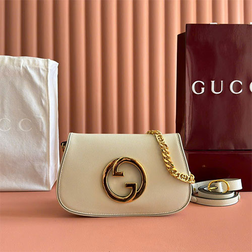 Túi xách Gucci GG Supreme Interlocking G Shoulder Bag 699268