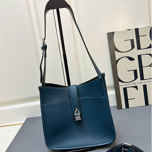 Túi Xách Khóa Bạc 3537 Super Size 23 cm