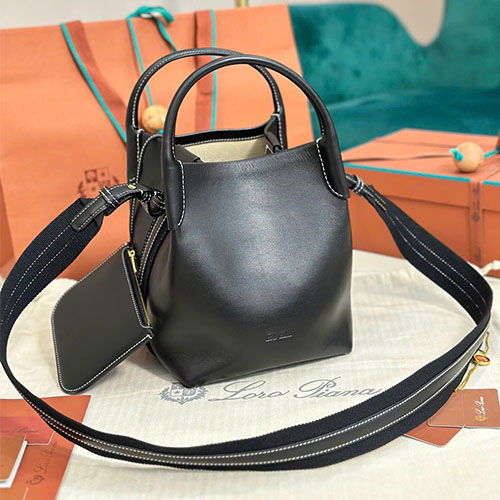 Túi xách Loro Piana Bale Bag Medium Màu Đen Like Auth
