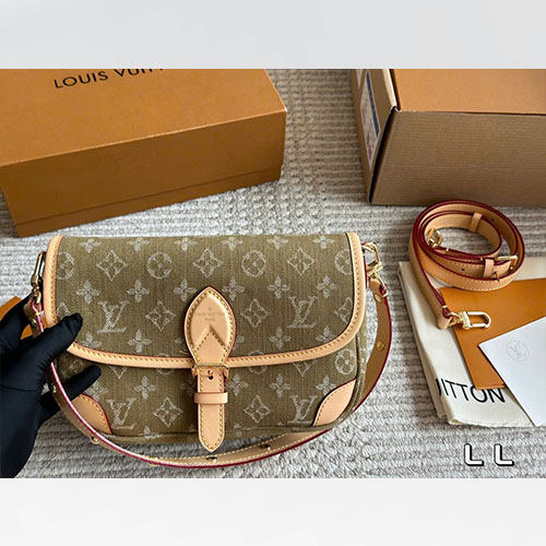 Túi Xách Louis Vuitton Diane Baguette Bag Fullbox Size 25cm