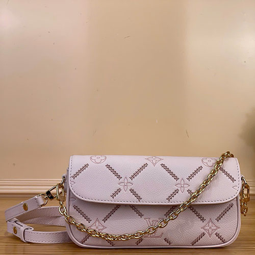 Túi xách Louis Vuitton Wallet On Chain Ivy hàng VIP