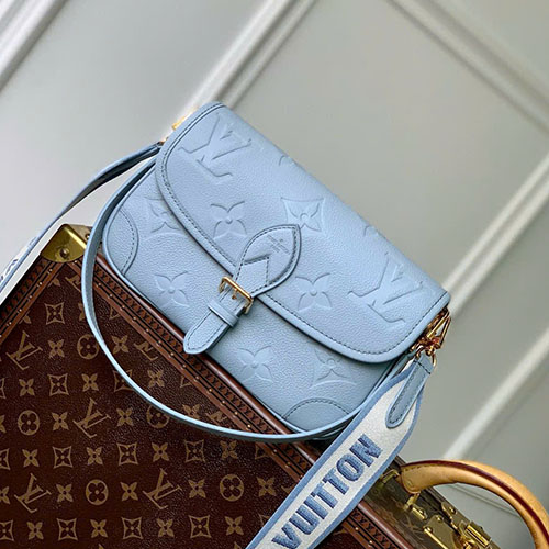 Túi Xách LV Diane Bag M46846 Màu Xanh Siêu Vip Size 24 cm