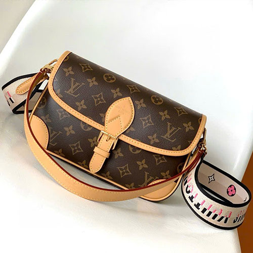 Túi Xách LV Diane M45985 Màu Nâu Siêu Cấp Size 24 cm