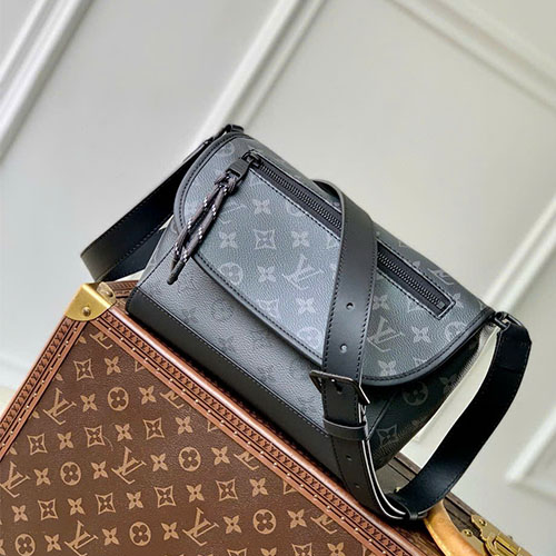 Túi Xách LV Pulse M12681 Siêu Vip 26.6 cm