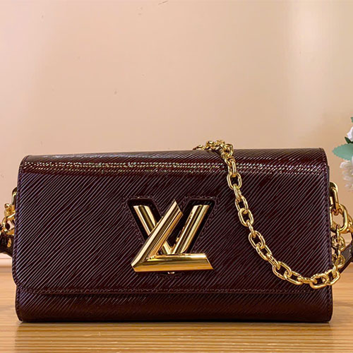 Túi xách LV Twist West – Màu đỏ rượu vân sóng (da bóng gương)