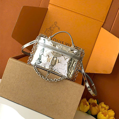 Túi xách LV Vanity Chain Pouch Like Auth – Ski Series